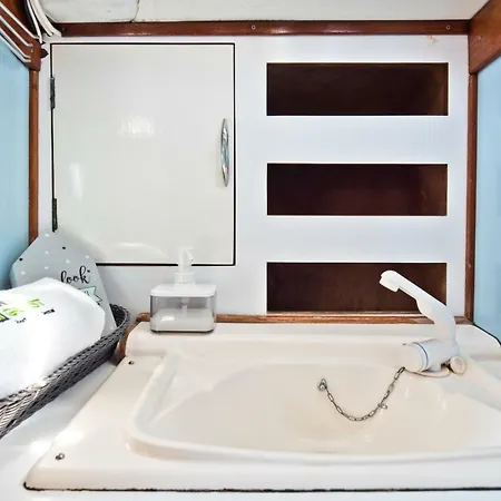 Botel Bmyguest-evamia River Boat Lisbon