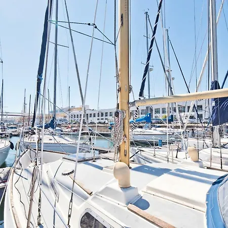 Botel Bmyguest-evamia River Boat Lisbon