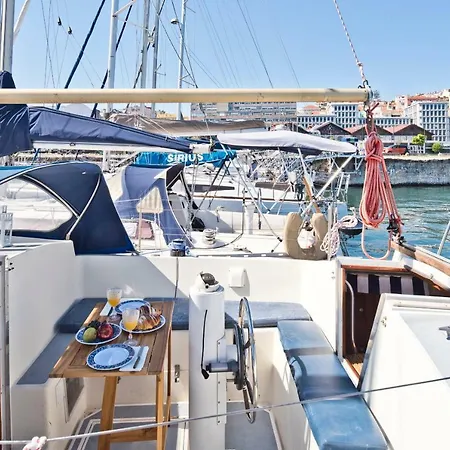 Bmyguest-evamia River Boat 3* Lisbon