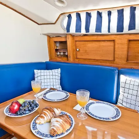 Bmyguest-evamia River Boat Botel 3*